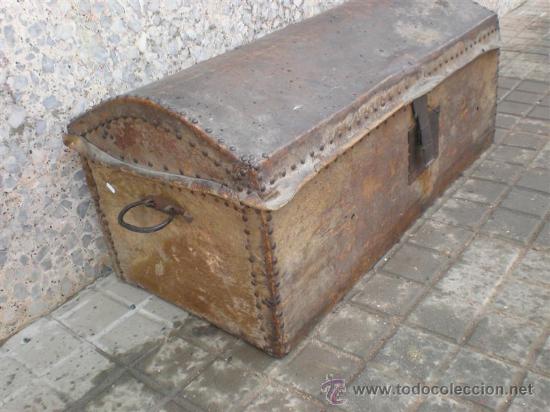 Antig&uuml;edades: arcon de madera y piel antiguo - Foto 2