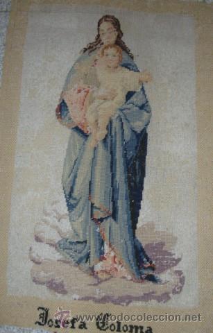 Antiques: MUY ANTIGUA LABOR EN PETIT POUNT IMAGEN RELIGIOSA, NOMBRE DE LA ARTESANA, SG.XIX O ANTERIOR, LANA.