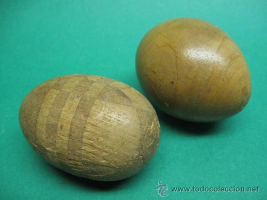 Oggetti Antichi: PARA ZURCIR CALCETINES, HUEVOS EN MADERA DE COLECCION, DIFERENTES. PP.SG.XX. MEDIDA 7CM.