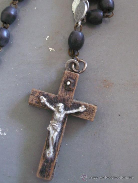 Antig&uuml;edades: rosario con cuentas de madera (41cm aprox) - Foto 2