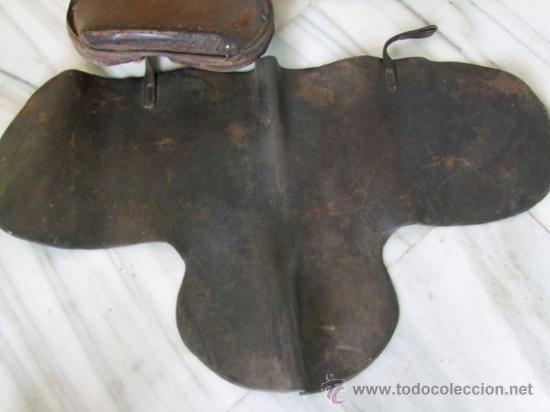 Antig&uuml;edades: SILLA DE MONTAR, PIEL REF.4762 - Foto 2