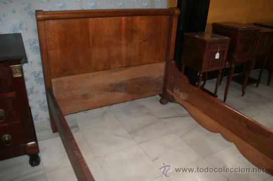 Antig&uuml;edades: CAMA TRANSICI&Oacute;N,NOGAL REF.4724 - Foto 3