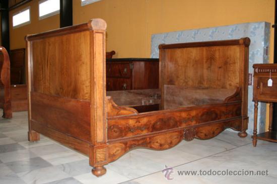 Antig&uuml;edades: CAMA TRANSICI&Oacute;N,NOGAL REF.4724 - Foto 1