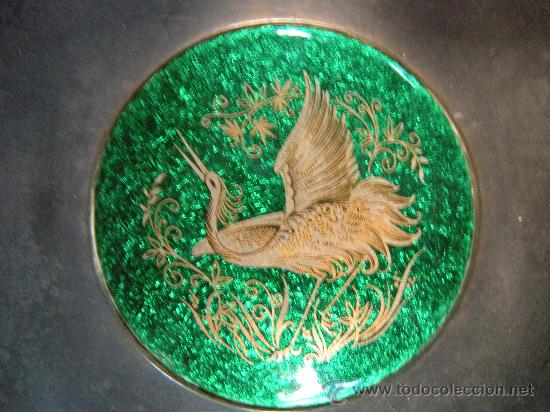 Antig&uuml;edades: BONITO PLATO DE PLATA CON PLAF&Oacute;N EN ESMALTE CON AVE - Foto 2
