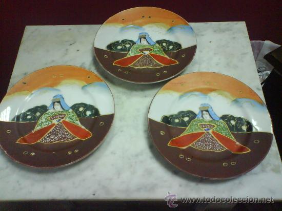 Antig&uuml;edades: PLATOS ORIENTALES JAPONESES - Foto 1