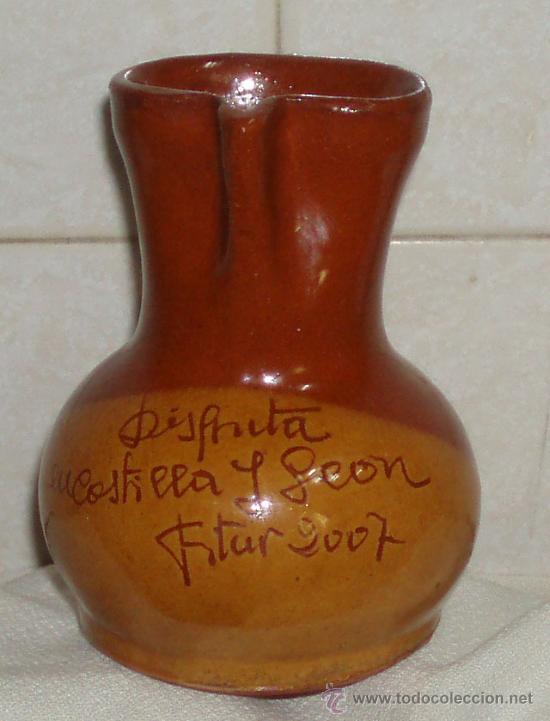 Antig&uuml;edades: jarra de barro castilla y leon fitur 2007 - Foto 1