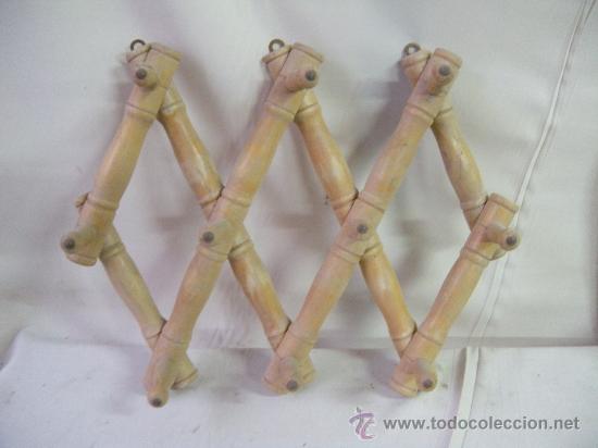 Antig&uuml;edades: ANTIGUA PERCHA DE MADERA  EXTENSIBLE - Foto 1