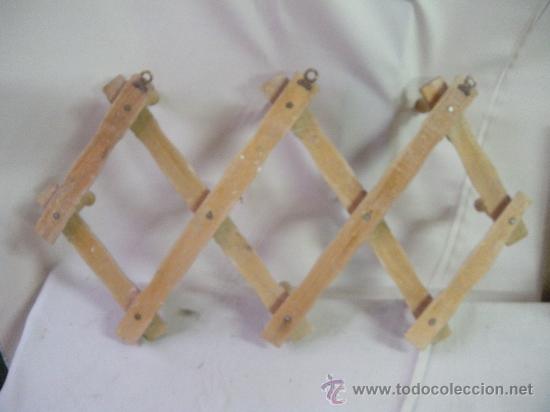 Antig&uuml;edades: ANTIGUA PERCHA DE MADERA  EXTENSIBLE - Foto 5