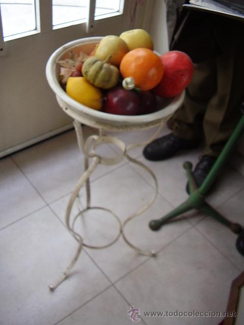 Antig&uuml;edades: Lavabo de porcelana y hierro - Foto 1