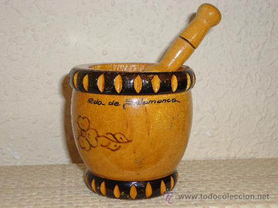 Antig&uuml;edades: ALMIREZ O MORTERO DE MADERA CON SU MANO. SALAMANCA