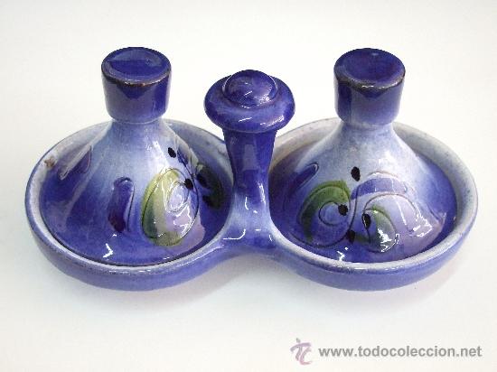 Antig&uuml;edades: JUEGO PARA SAL Y PIMIENTA DE CERAMICA - TONOS AZULES - 13X7