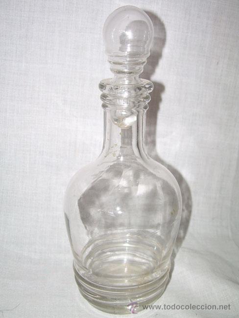 Antig&uuml;edades: ANTIGUA BOTELLA DE CRISTAL SOPLADO CON SU TAP&Oacute;N EN