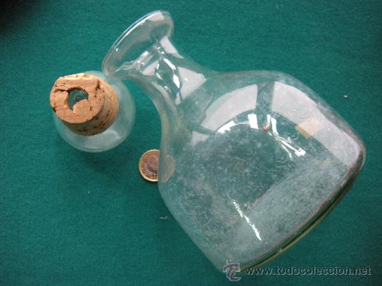 Antig&uuml;edades: RARA BOTELLA DE CRITAL CON TAP&Oacute;N - Foto 1