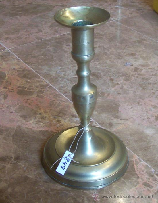 Antig&uuml;edades: ANTIGUO CANDELABRO DE LATON - Foto 1