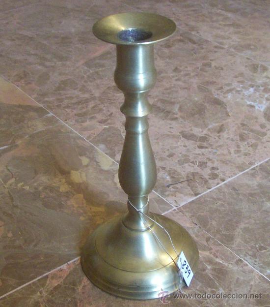 Antig&uuml;edades: ANTIGUO CANDELABRO DE LATON - Foto 1