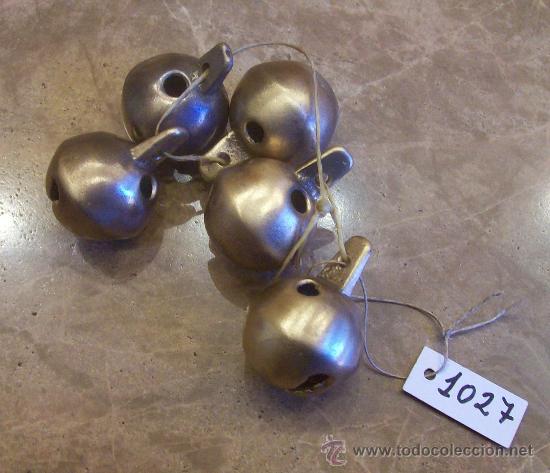 Antig&uuml;edades: LOTE DE ANTIGUOS CASCABELES DE BRONCE - Foto 1