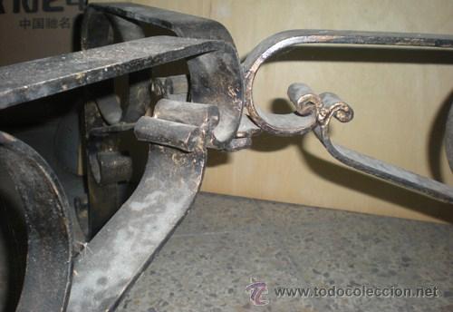 Antig&uuml;edades: PIE DE MESA METAL - Foto 2