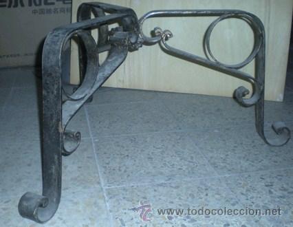 Antig&uuml;edades: PIE DE MESA METAL - Foto 4
