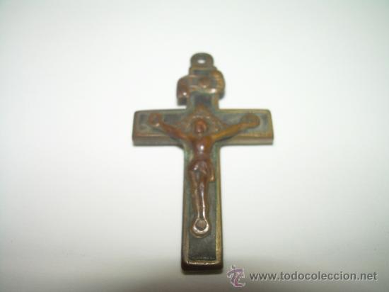 Antig&uuml;edades: ANTIGUO CRUCIFIJO DE BRONCE Y MADERA. - Foto 1