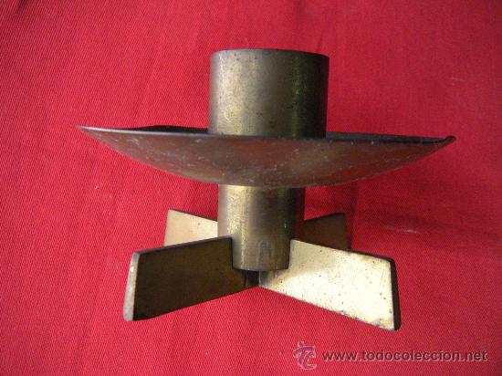 Antig&uuml;edades: CANDELERO PALMATORIA DE BRONCE - Foto 1
