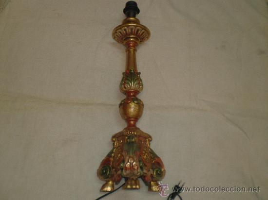 Antig&uuml;edades: candelabro de madera tallado y plicromado - Foto 1