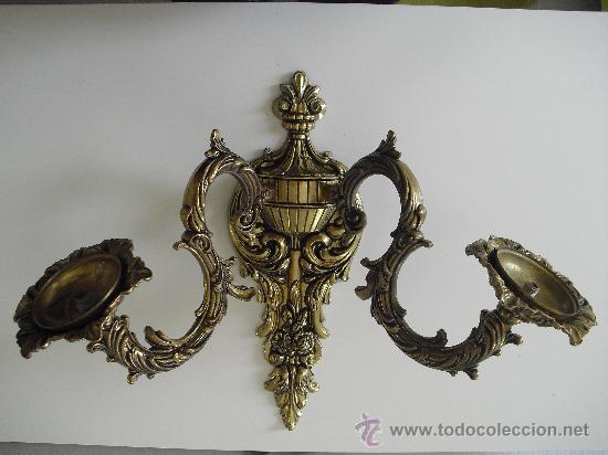 Antig&uuml;edades: Aplique antiguo de Bronce. - Foto 1
