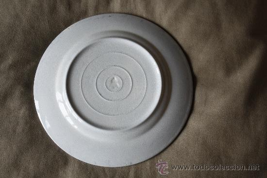 Antig&uuml;edades: PLATO AZUL. MARCA INCISA EN BASE. 25 CMS. DE DI&Aacute;METRO. - Foto 2
