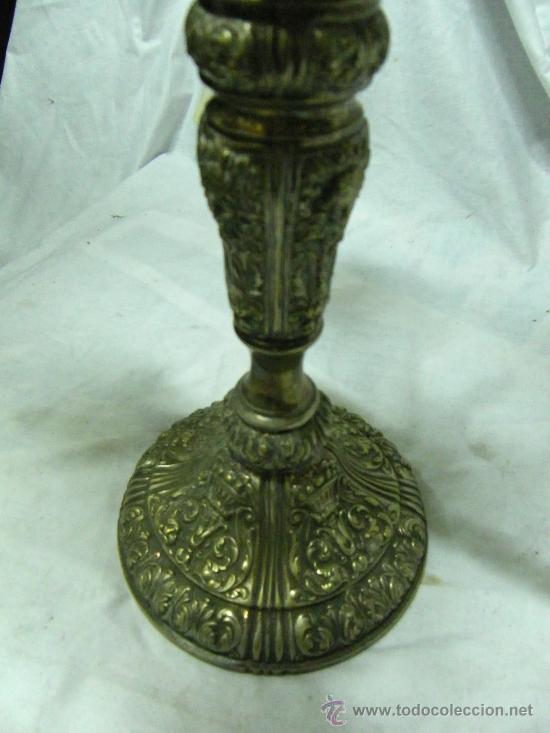 Antig&uuml;edades: PAREJA CANDELABROS PLATEADOS - Foto 3