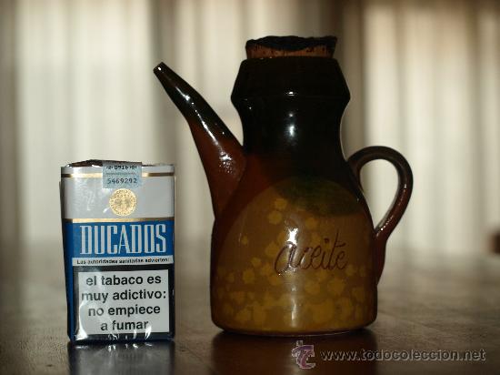 Antig&uuml;edades: ACEITERA DE BARRO CON TAPON DE CORCHO - Foto 2