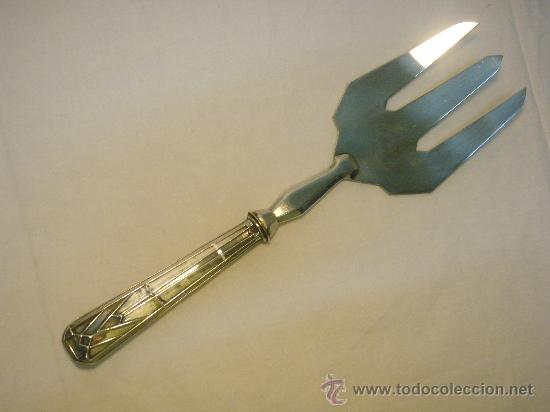 Antig&uuml;edades: TRINCHERO CON MANGO DE PLATA ART DECO - Foto 1