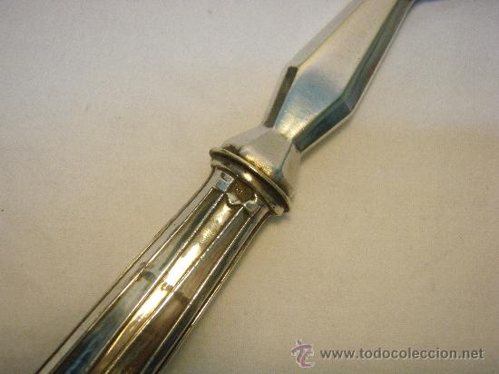 Antig&uuml;edades: TRINCHERO CON MANGO DE PLATA ART DECO - Foto 2