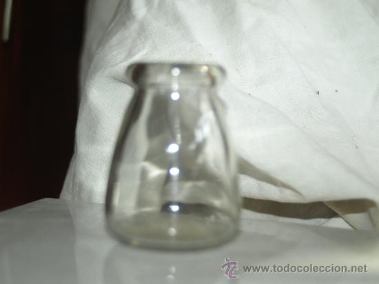 Antig&uuml;edades: bebedero de p&aacute;jaros