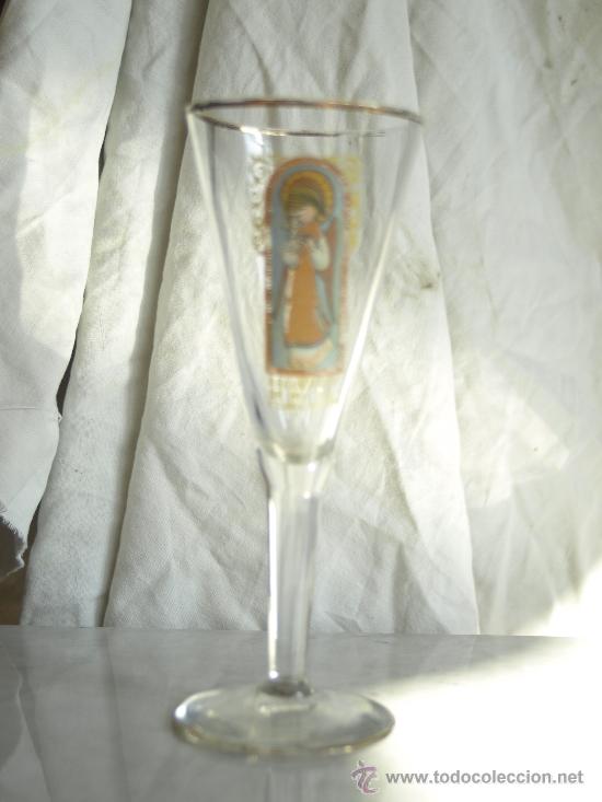Antig&uuml;edades: recuerdo de mi primera comunion copa de cristal - Foto 1