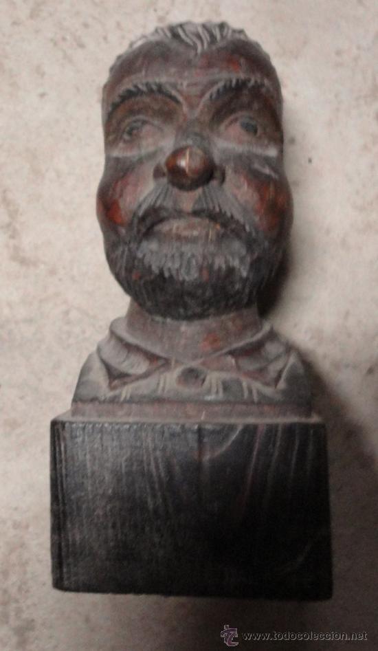 Antig&uuml;edades: Busto de madera de 17 cms de alto - Foto 1