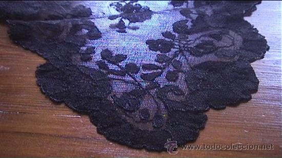 Antig&uuml;edades: ANTIGUA MANTILLA PERFECTA - Foto 2