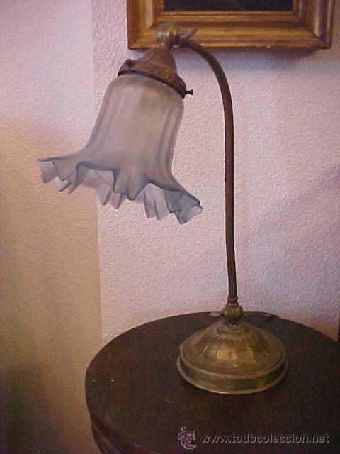 Antig&uuml;edades: l&aacute;mpara modernista de mesa - Foto 1