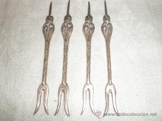 Antig&uuml;edades: cuatro pinchos de metal - Foto 1
