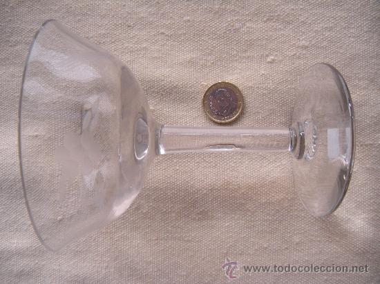 Antig&uuml;edades: COPA DE CAVA O APERIT&Iacute;VO TALLADA - Foto 2