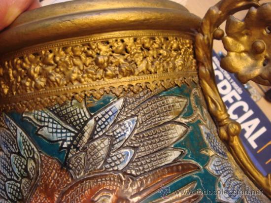 Antig&uuml;edades: ANTIGUO JARR&Oacute;N DE PORCELANA Y BRONCE - Foto 6