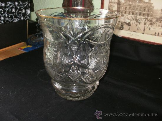 Antig&uuml;edades: Espl&eacute;ndido jarr&oacute;n en cristal tallado. - Foto 1
