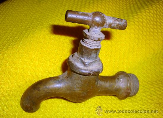 Antig&uuml;edades: Grifo r&uacute;stico de bronce antiguo 9X9 - Foto 1