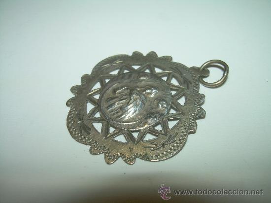 Antig&uuml;edades: ANTIGUA MEDALLA CALADA DE PLATA. - Foto 2