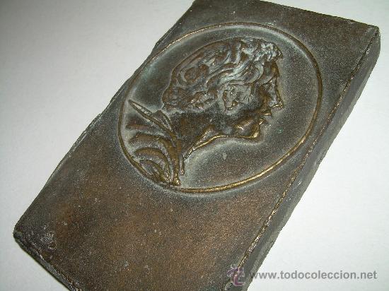 Antig&uuml;edades: ANTIGUA PLACA DE BRONCE. - Foto 3