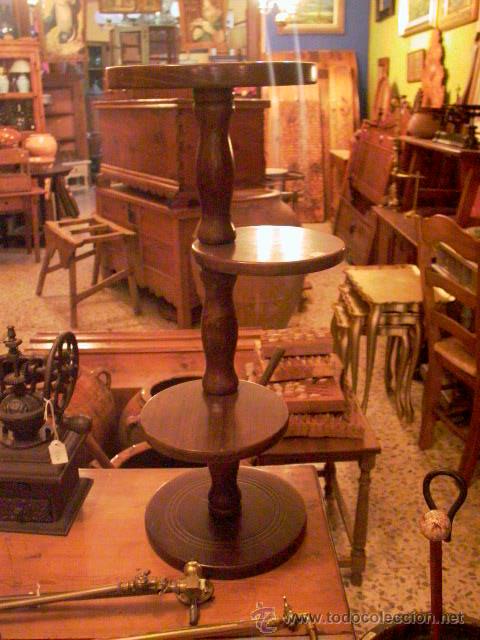 Antig&uuml;edades: Peque&ntilde;o expositor - Foto 1