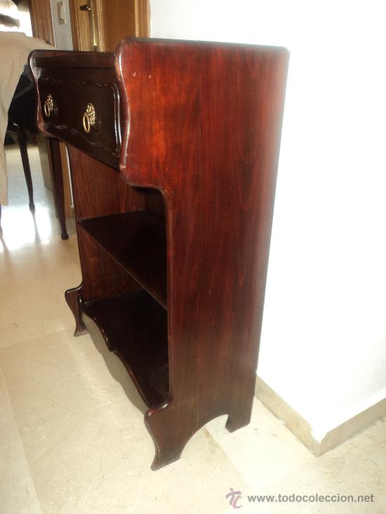 Antig&uuml;edades: Consola de dos baldas y un cajon - Foto 5