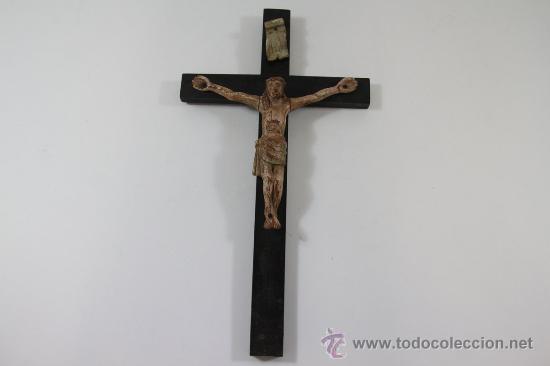 Antig&uuml;edades: Crucifijo. 1800 - Foto 1