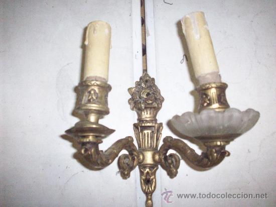Antig&uuml;edades: APLIQUE EN BRONCE DE PARED - Foto 1