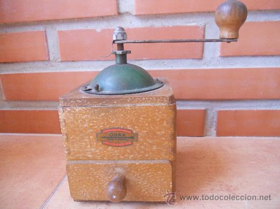 Antig&uuml;edades: ANTIGUO MOLINILLO EN MADERA. - Foto 1