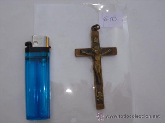 Antig&uuml;edades: Cruz de madera y lat&oacute;n dorado. - Foto 1