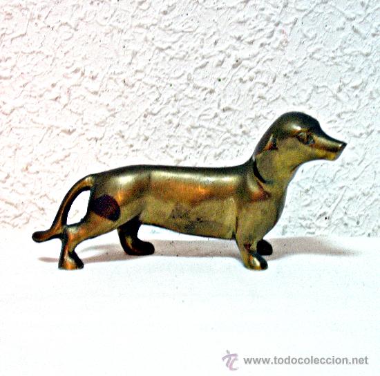 Oggetti Antichi: FIGURA DE BRONCE PERRO SALCHICHA. PEQUE&Ntilde;A ESCULTURA